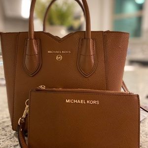 Michael Kors Purse + Wallet (Wristlet)